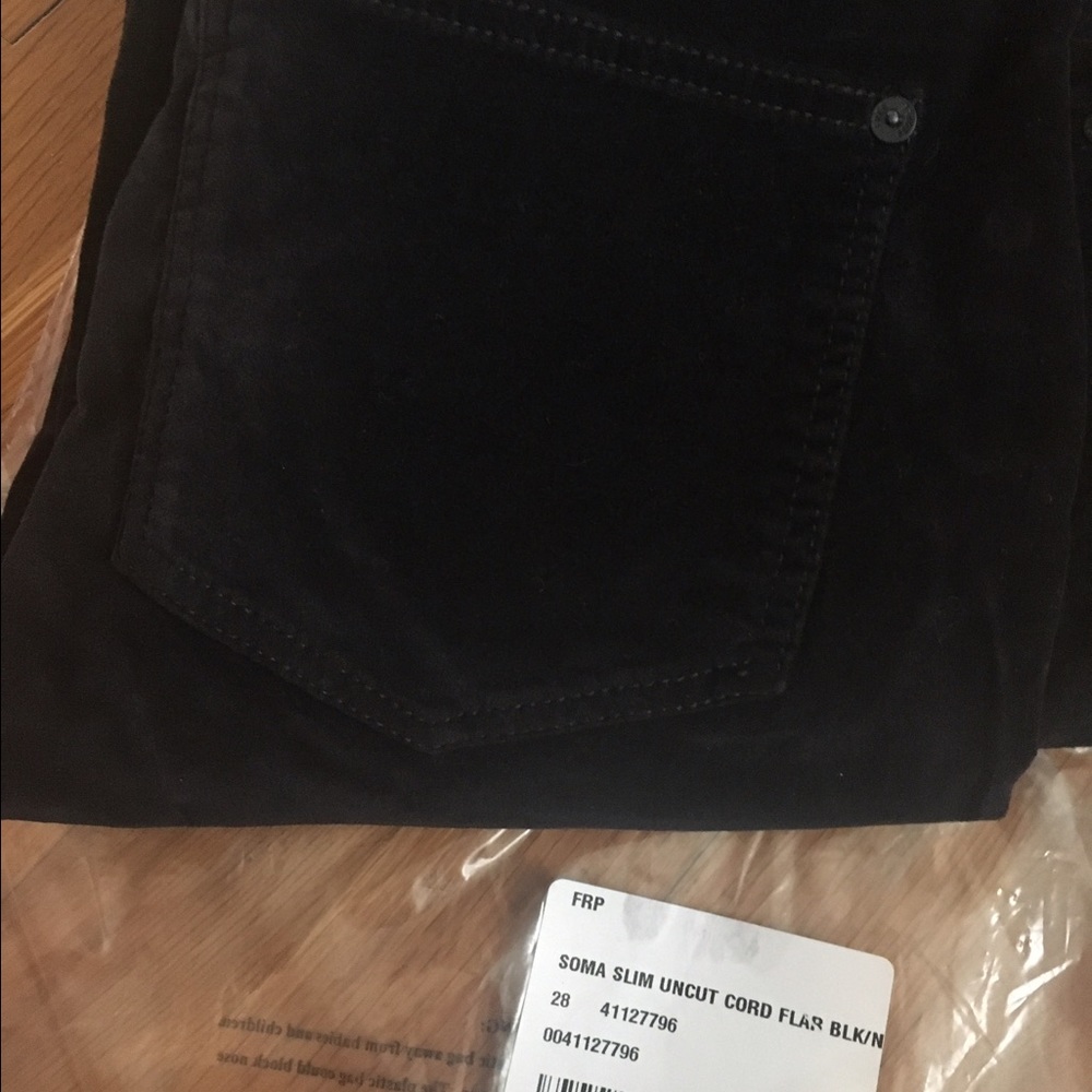 Free People. Soma slim uncut cord flare