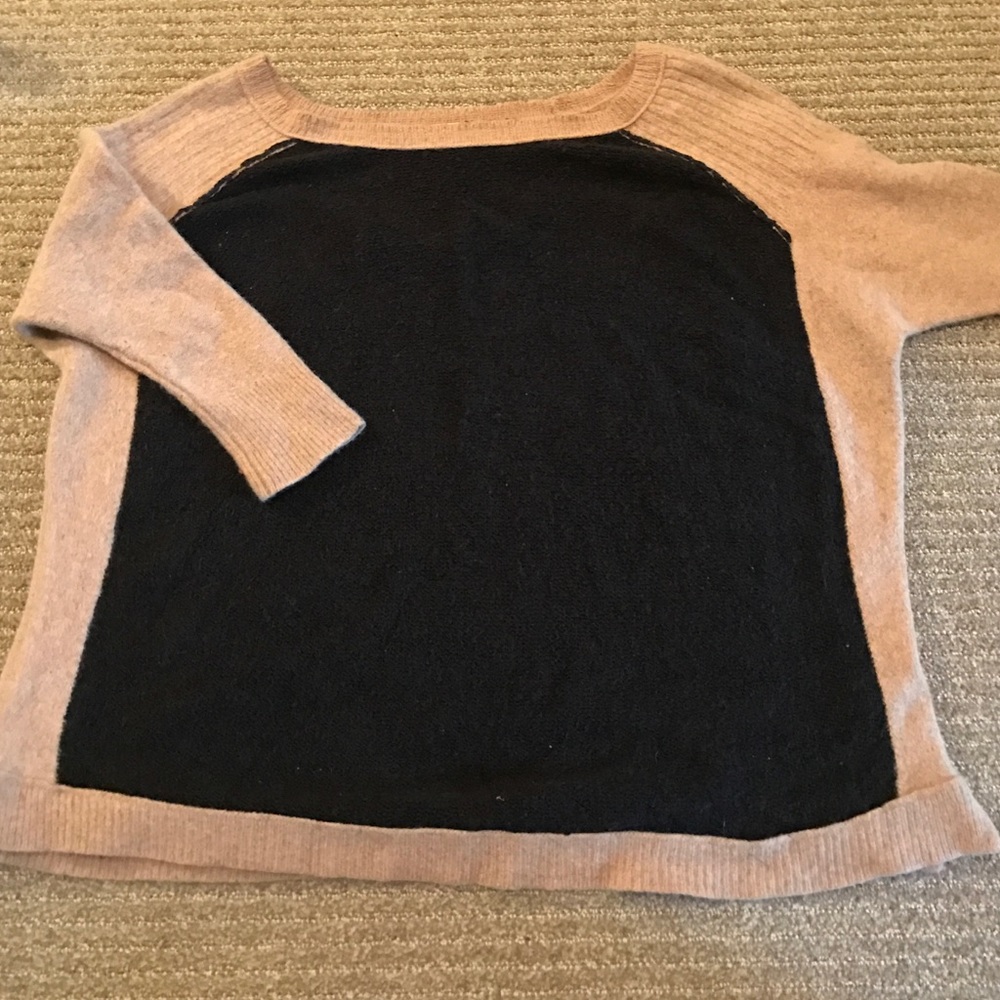 Free people Black and Tan sweater size M