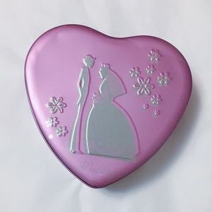 Valentines Gift with Teddy Bear and Roses
