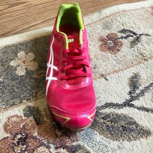 Selling I only wore once and mid distance