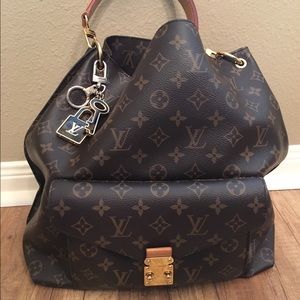 Louis Vuitton Monogram Metis Purse