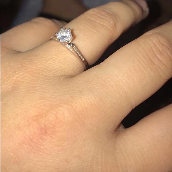 .25 carat diamond on 6 prong Tiffany setting 14k - Picture 3 of 4