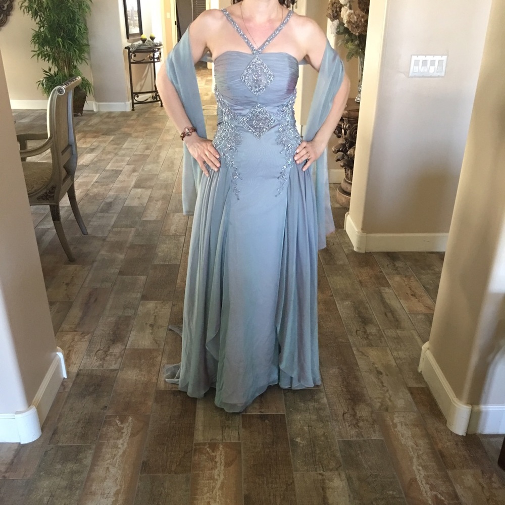 Evening/Special occasion dress - Picture 1 of 4
