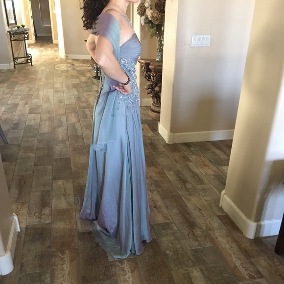 Evening/Special occasion dress - Picture 2 of 4