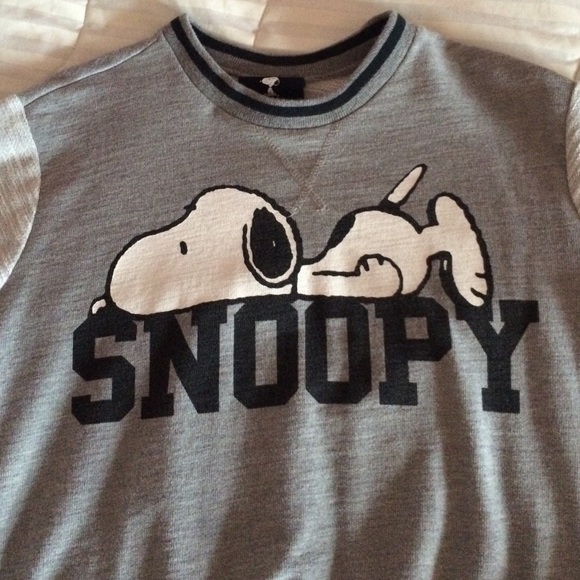 Snoopy sweater - Picture 2 of 2