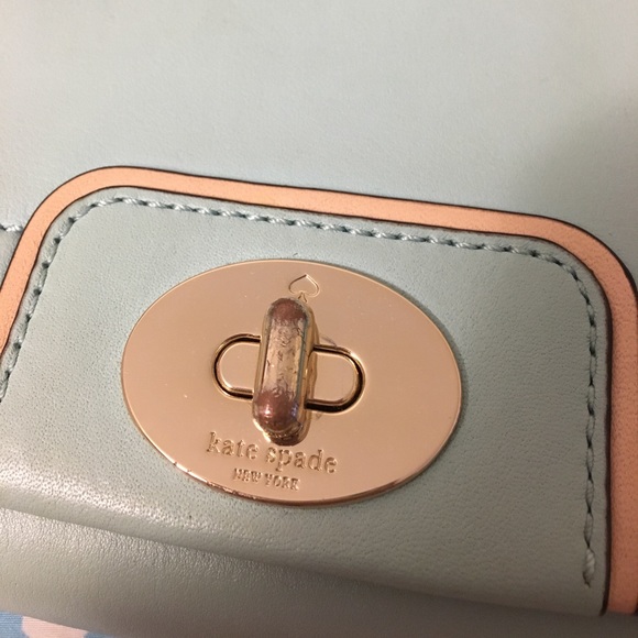 Offer Me🥂Kate Spade Mini Crossbody - Picture 6 of 6