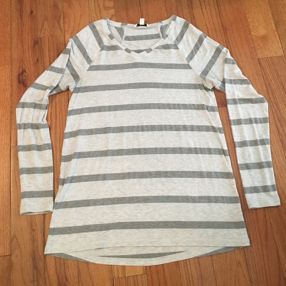 CAbi striped grey long sleeve tee