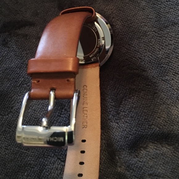 New.Genuine Leather.Micheal Kors Watch - Picture 3 of 5