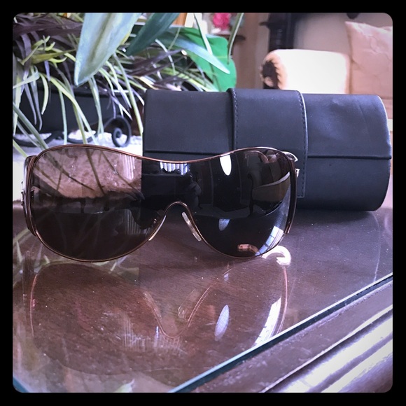 D&G sunglasses - Picture 1 of 3