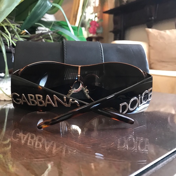 D&G sunglasses - Picture 2 of 3