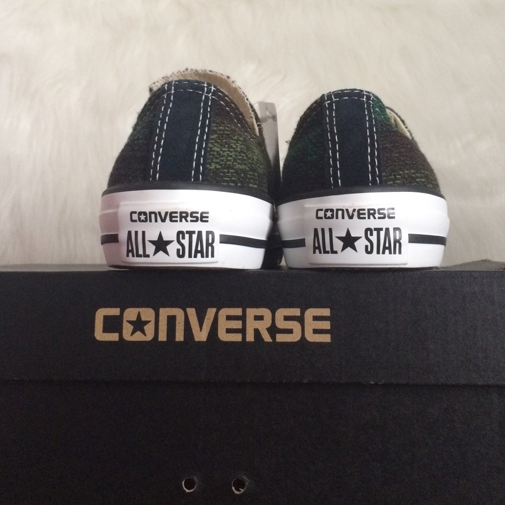 ✨SALE! Converse size 7 women's Shoes - Picture 5 of 7