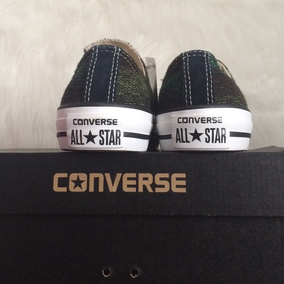 ✨SALE! Converse size 7 women's Shoes - Picture 5 of 7