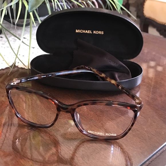 MK eyeglass frame - Picture 2 of 2