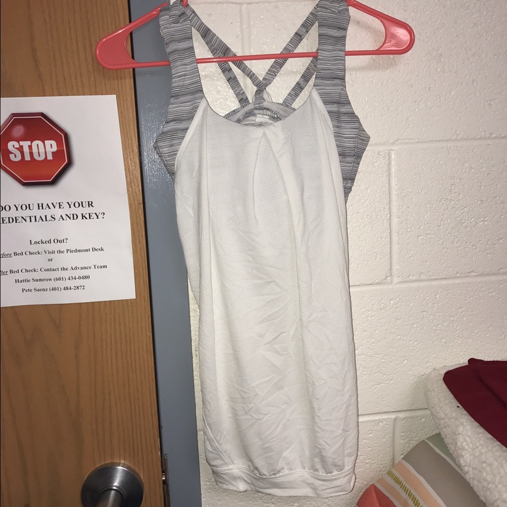 lulu lemon tank with a built in bra