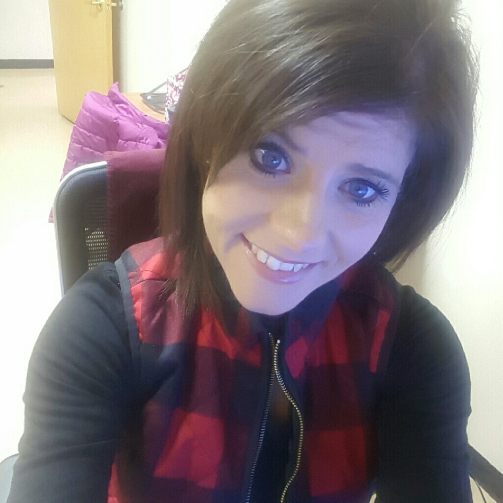 Meet your Posher, Emily