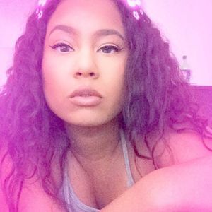 Meet your Posher, Monique