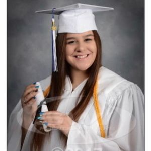 Meet your Posher, Gloria