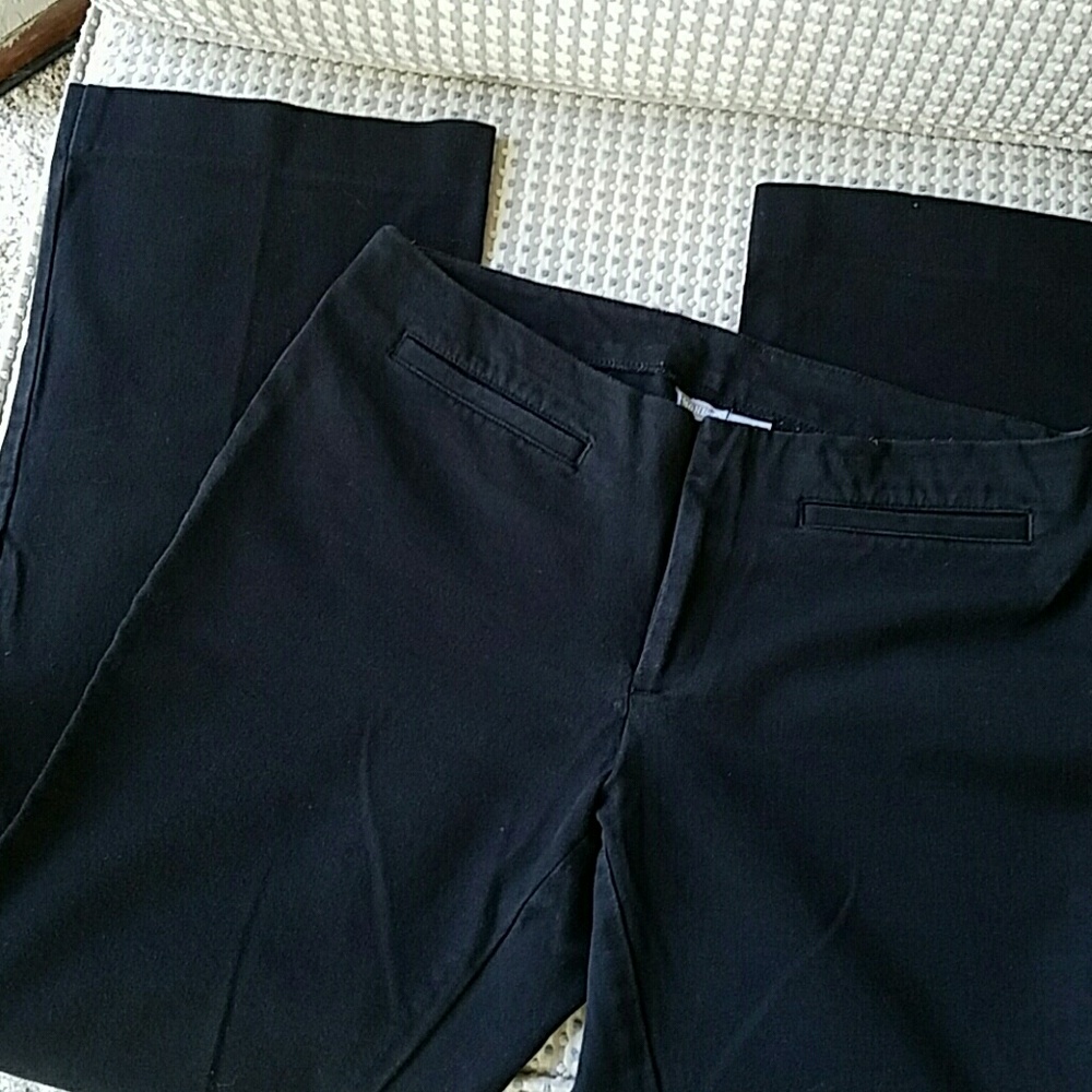 The Modern Everyday Black Trouser