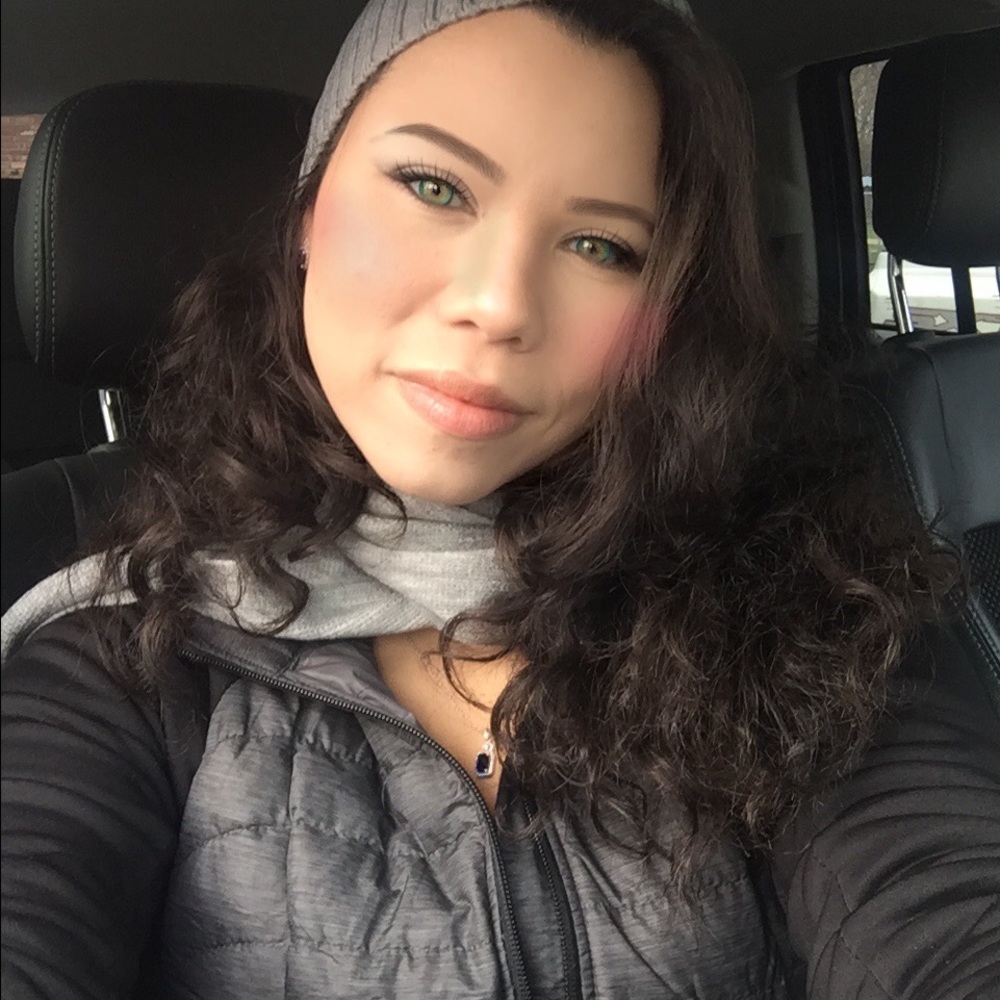 Meet your Posher, Jillian