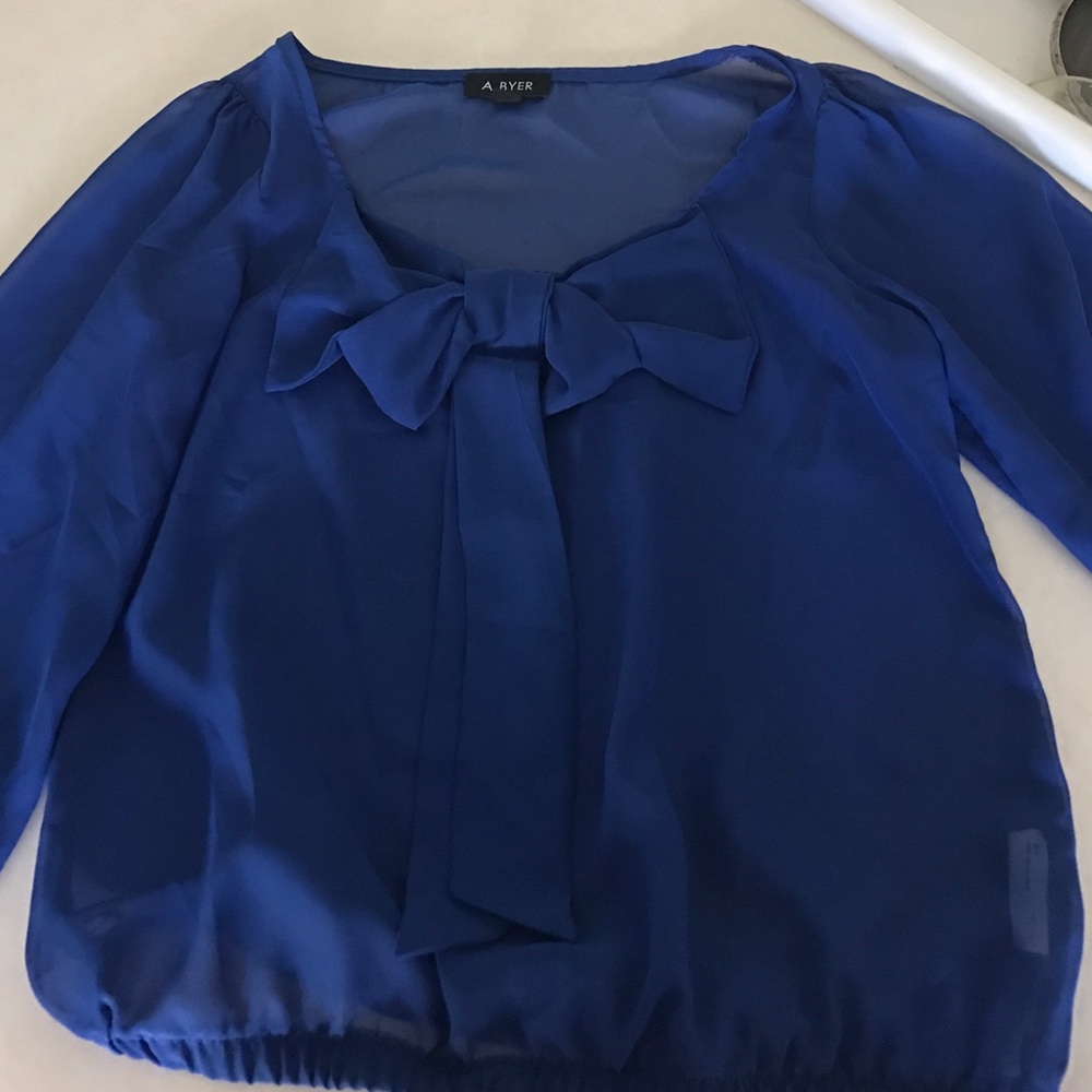 A. Byer top with bow