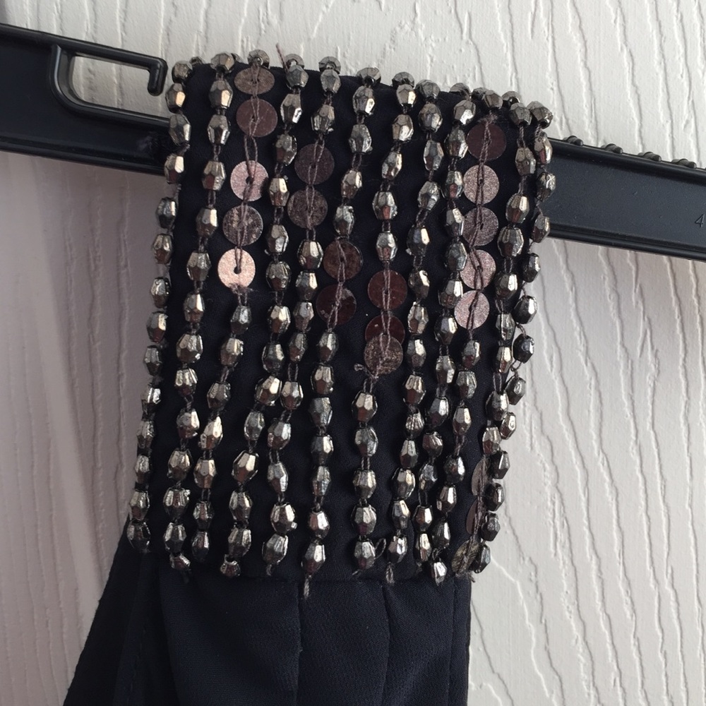Flowy navy dress with sequined shoulders - Picture 2 of 4