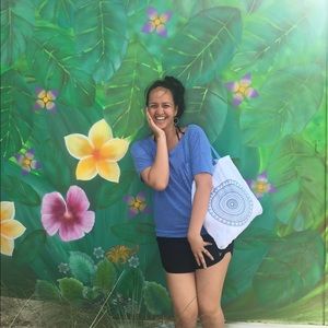 Meet your Posher, Kahala