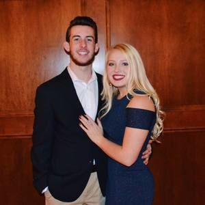 Meet your Posher, Leah