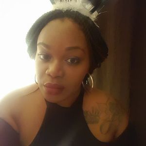 Meet your Posher, Simone