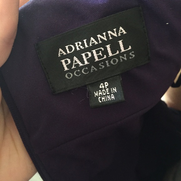 Bold and Beautiful Dress - Picture 4 of 4