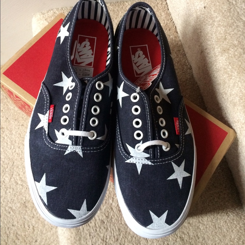 VANS lace up sneaks men sz 9 & 7.5 - Picture 3 of 3