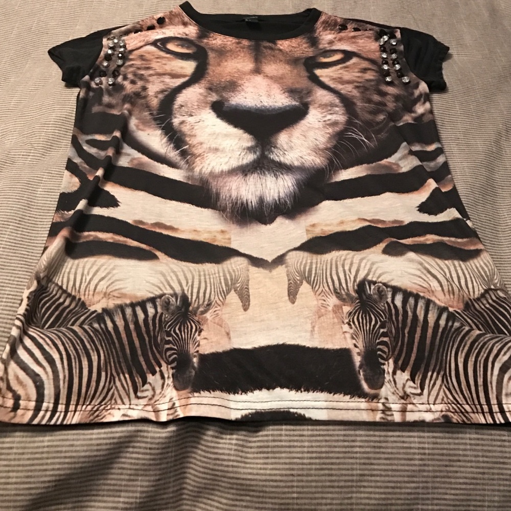 NWOT long tiger T shirt from Forever 21