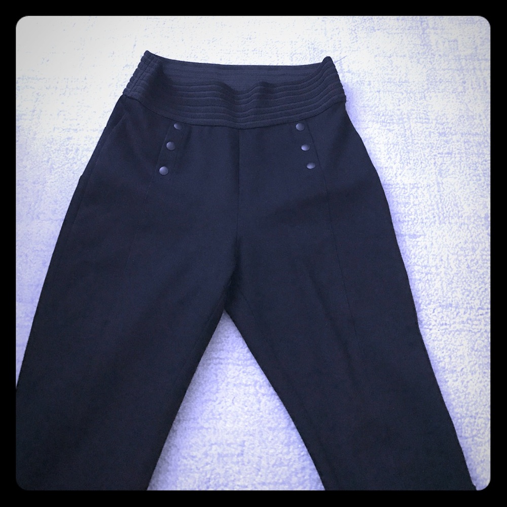 💝NEW ZARA body shaping leggings - size M💝