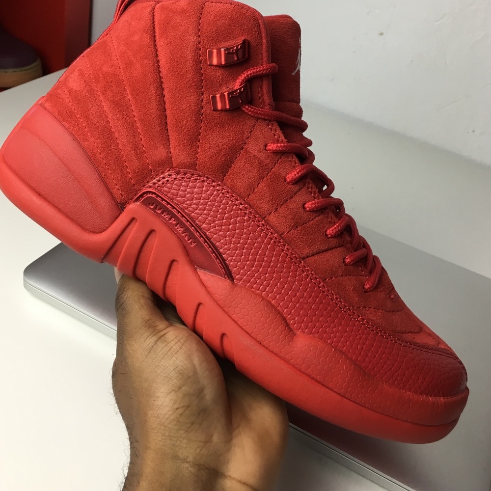 Retro 12 suede