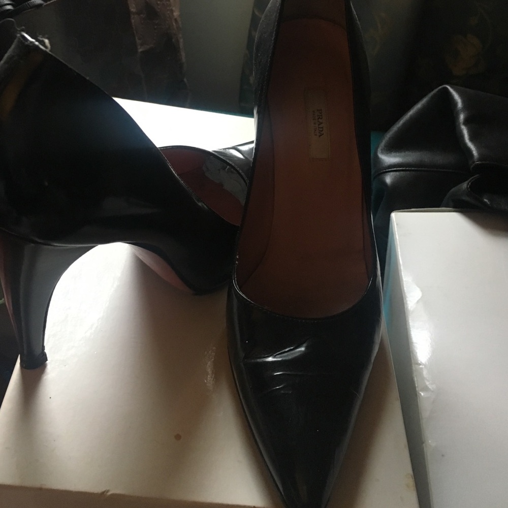 Pumps - Picture 2 of 2