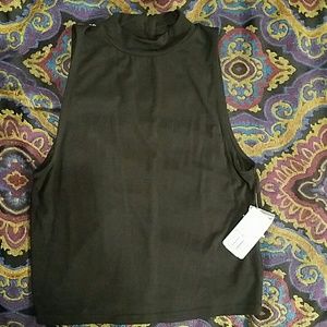 NWT Mock neck crop top
