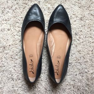 Black Leather Flats Slight Heal Pointed Toe