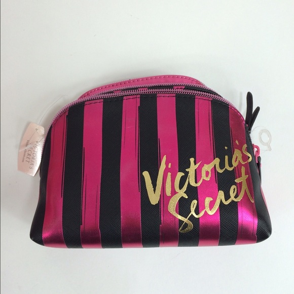 Victoria's Secret Handbags - Victoria secret trio cosmetic set 💕