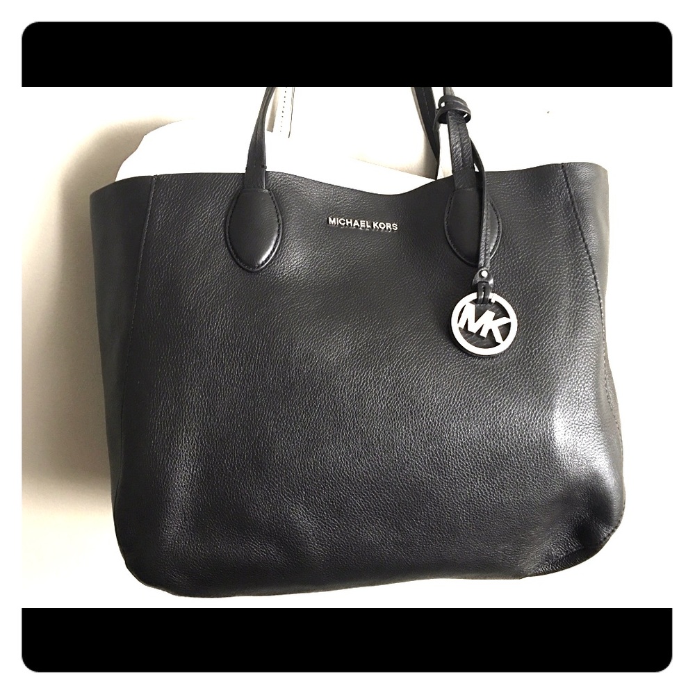 NWT Michael Kors Mae Tote