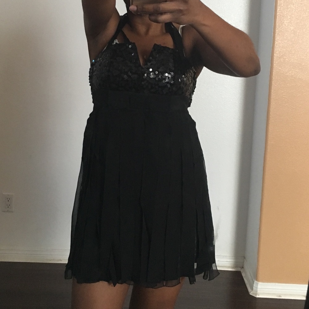 Bebe sequin halter dress small