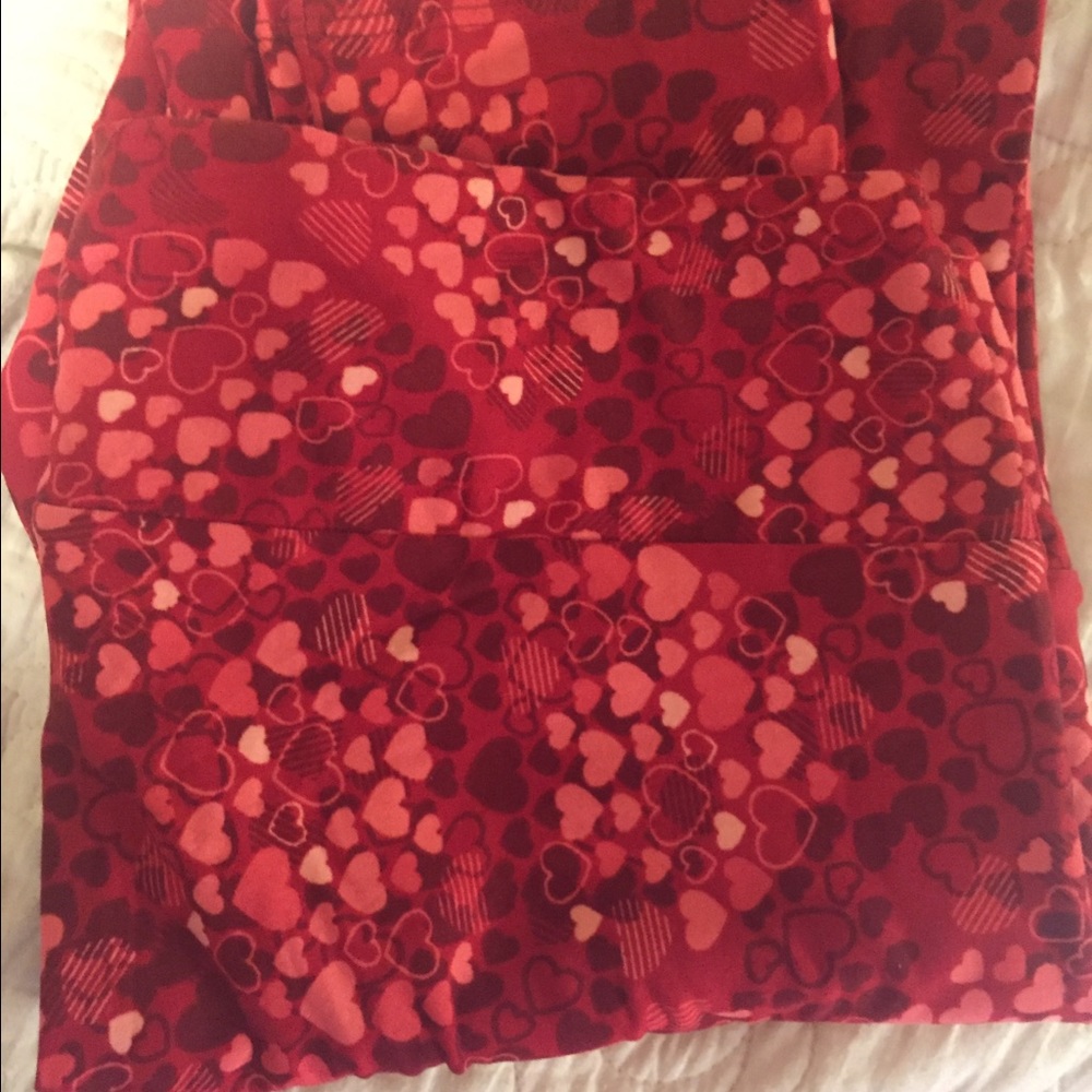 BNWT Beautiful TC Valentines day leggings!