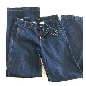 Nine West Jeans (Size 2; waist 25)