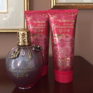 OBO!! TAYLOR SWIFT PERFUME, LOTION, and BATH GEL!!