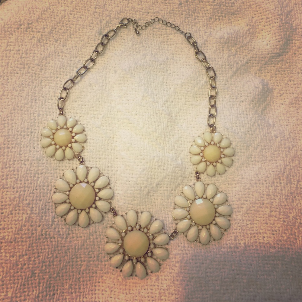 Flower necklace