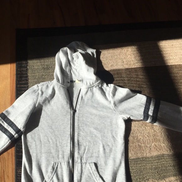 Sweatshirt - Picture 2 of 2