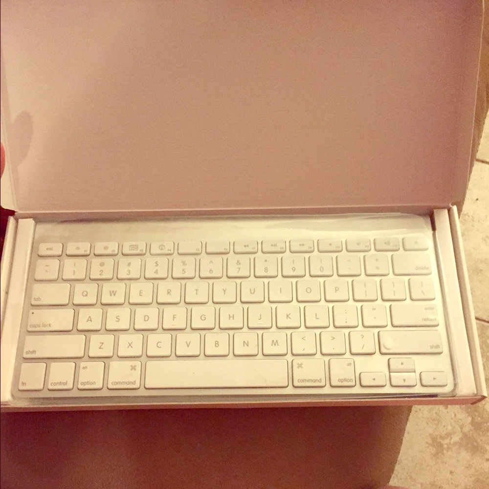 Apple keyboard