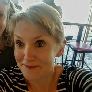 Meet your Posher, Sherry