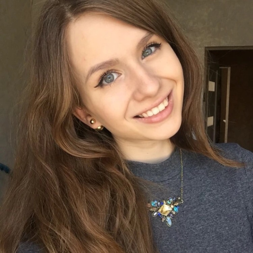 New Kiss Me Exquisite Rhinestone Pendant Necklace - Picture 2 of 4