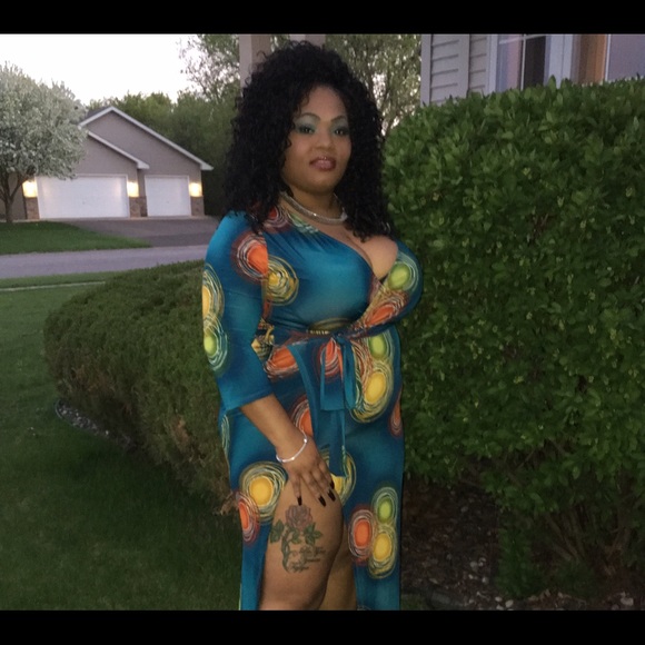 Front Slit Maxi Dress ONLY ONE LEFT IN 2X💋 - Picture 4 of 4