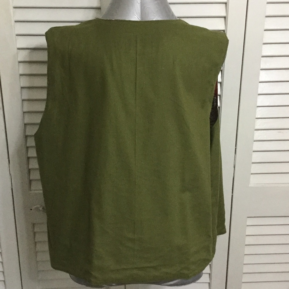 Adorable Reversible Parrot Vest - Picture 4 of 4