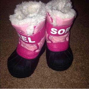 Baby sorel boots